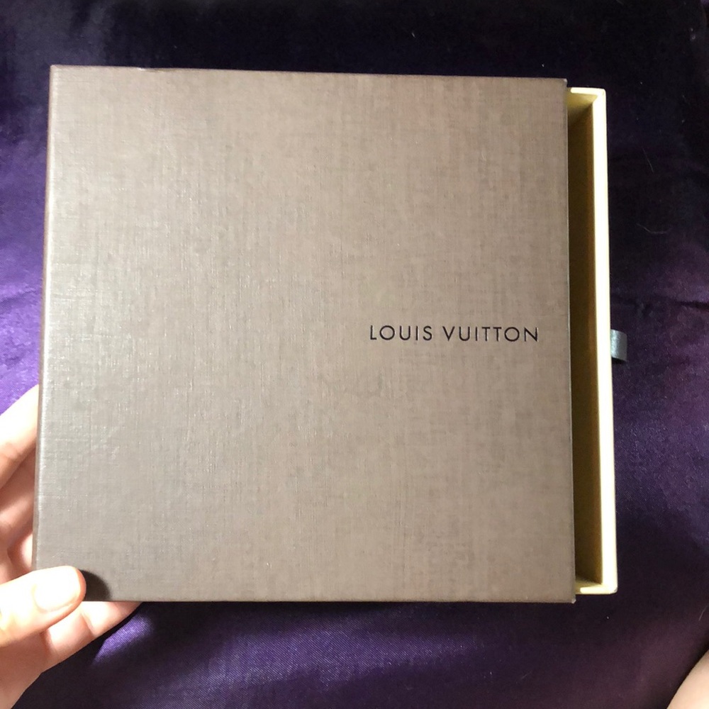 Luis Vuitton box